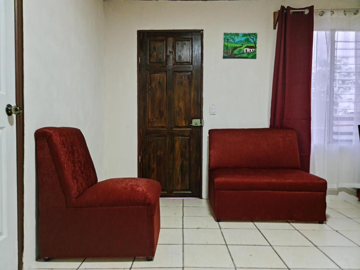 Cabinas Guayabon #3, Ac, La Fortuna Volcan Arenal Екстериор снимка